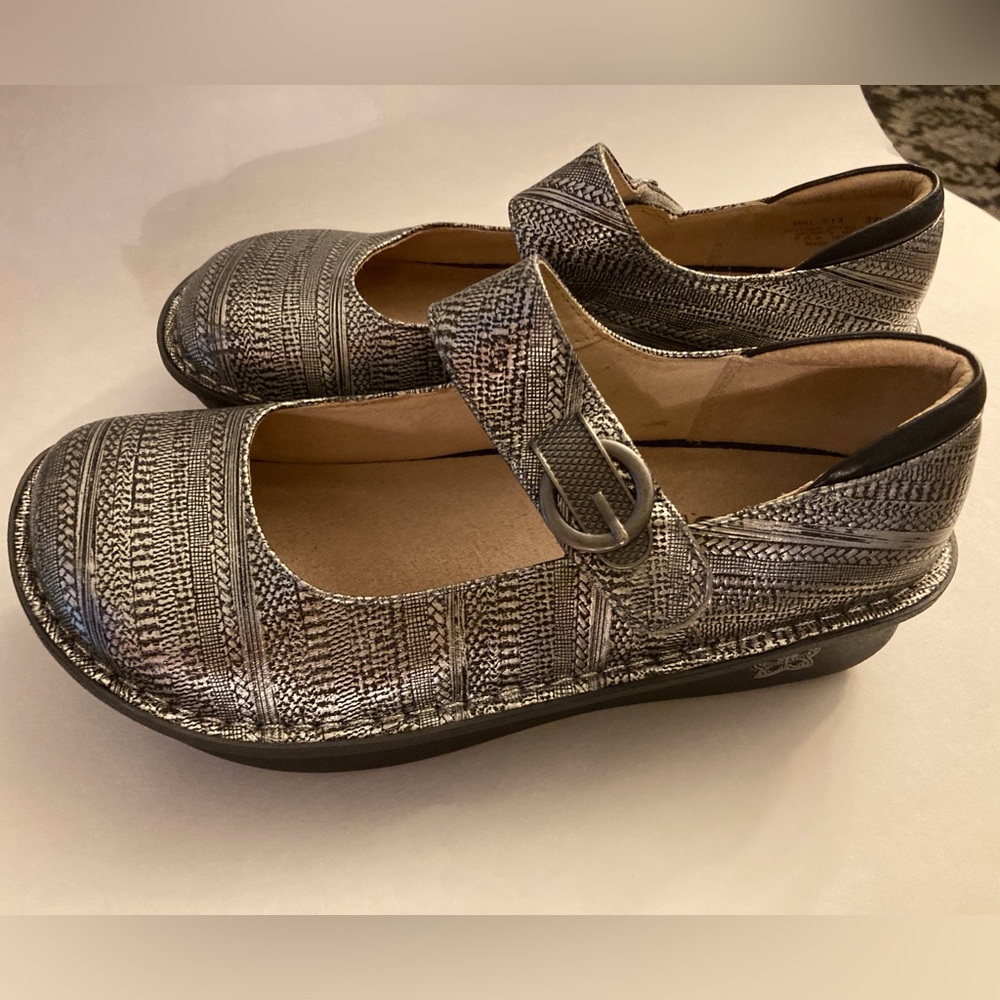 Alegria Paloma Chain Mail Metallic Silver Leather Mary Jane Clogs WM SZ7 Career